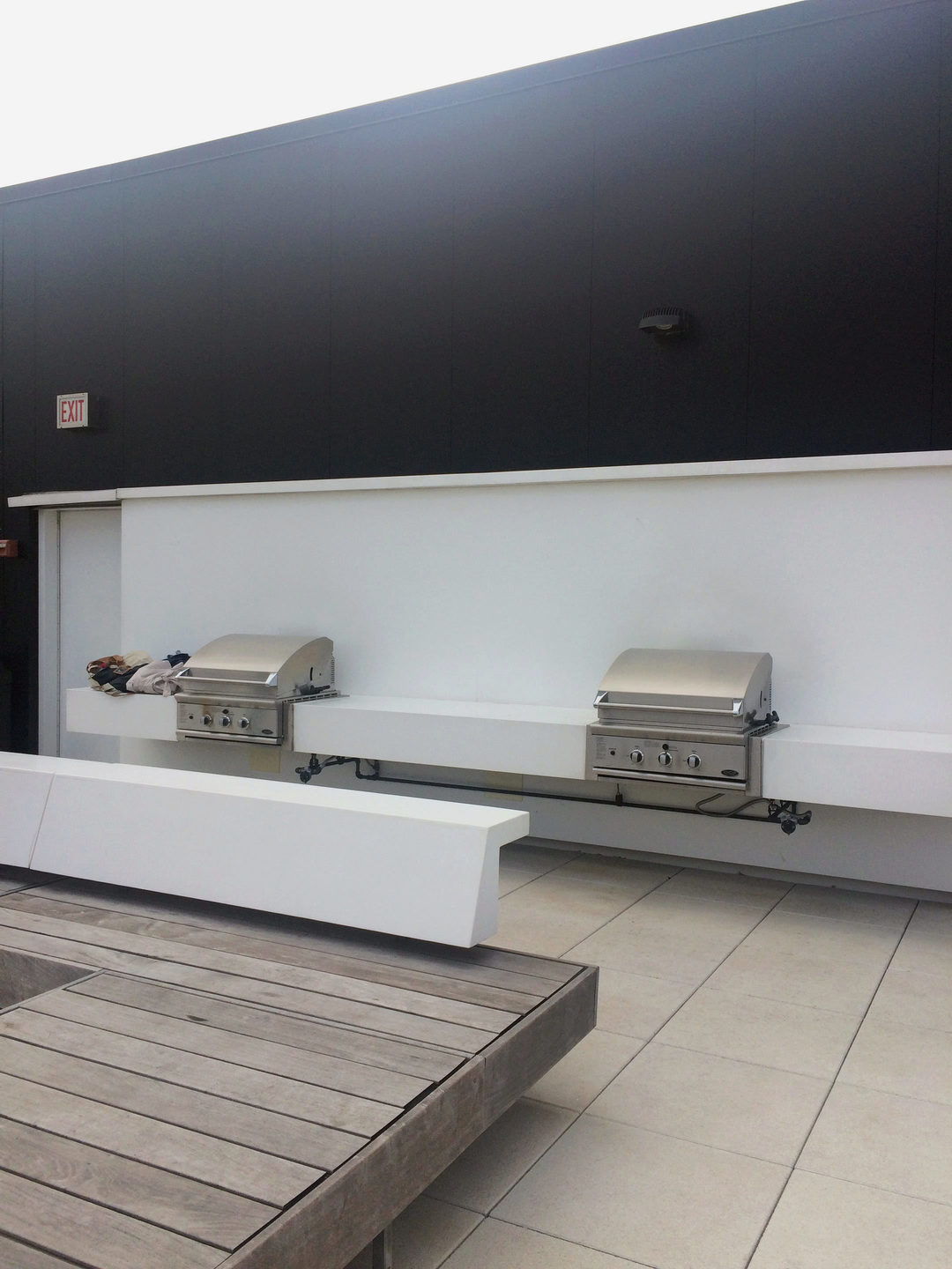 Barbecue platform